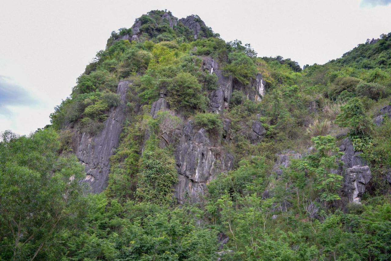 Phong Nha Orient Hotel Exteriör bild